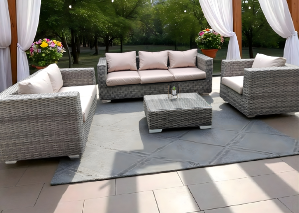 La Creame` Patio Set