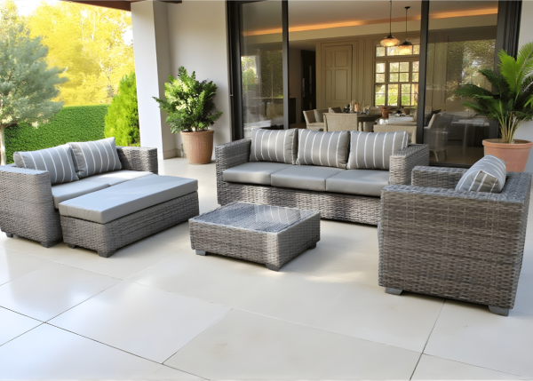 Grand Fineline Patio Set